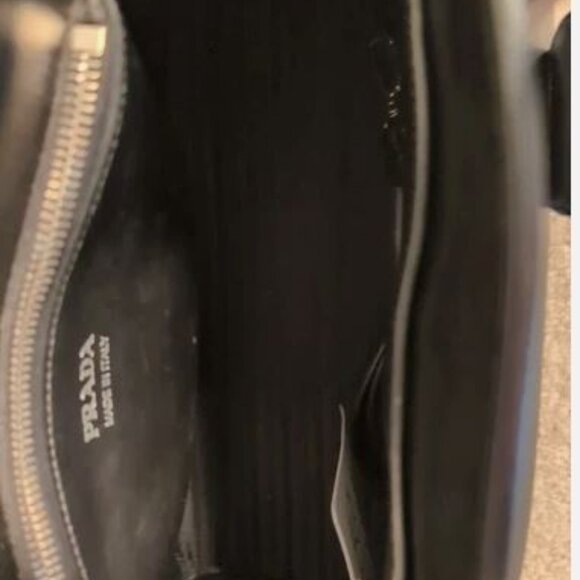 PRADA MONOCHROME TWO WAY TOTE/CROSSBODY AUTHENTICATED PREMIUM CONDITION SILVER - Picture 8 of 16